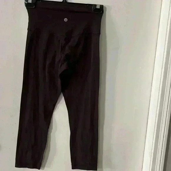 Lululemon crop leggings - Picture 2 of 8